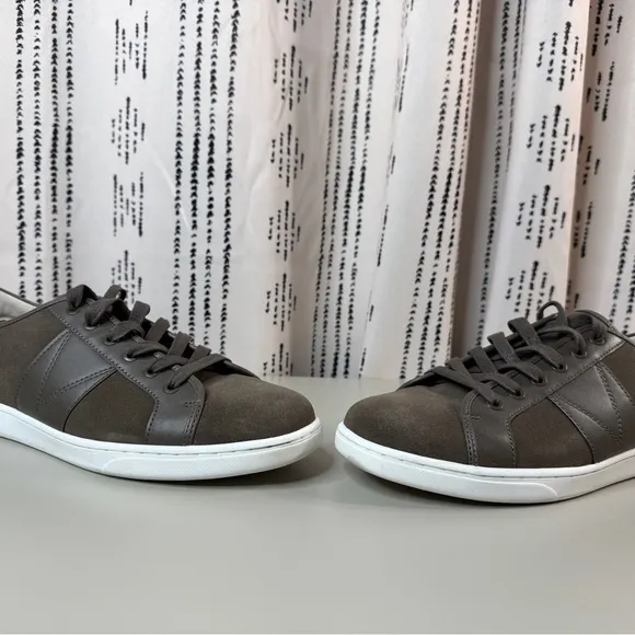 Vionic Mens Jerome Shoes Size 11.5 Brown Suede Lace-Up Casual Comfort Walking