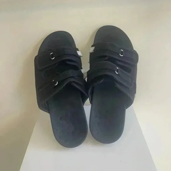 Vionic Sarah Orthotic SupportiveSlide Sandals black color in good condition