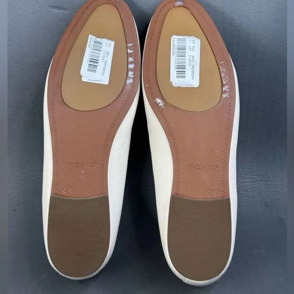 Vionic Soft Leather WILLA SLIP ON FLAT shoes womens size 9