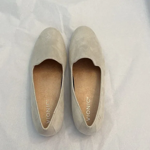 VIONIC WILLA SLIP ON FLAT