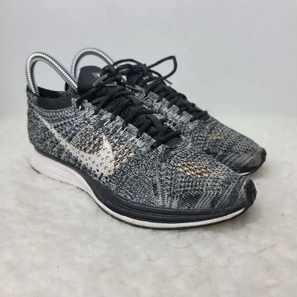 Vtg Nike Flyknit Racer Oreo 2.0 Men's Size 5  Running Shoes OG 526628-012