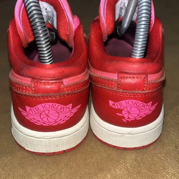 WMNS NIKE AIR JORDAN 1 LOW SE &quot;VALENTINES&quot; PINK BLAST-RED SZ 6 [FB9893-600] Shoe
