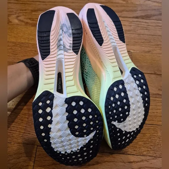 Women's Aqua Running Shoes
