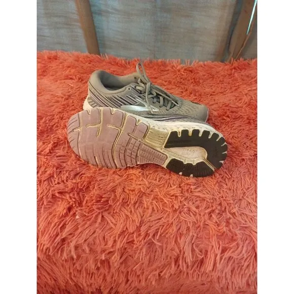 Women's Grey Brooks Adrenaline GTS 19 Guiderails Running Shoes Size 9