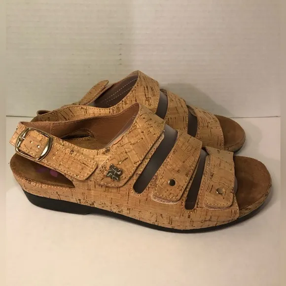 Women's Helle Tan and Gold Sandals