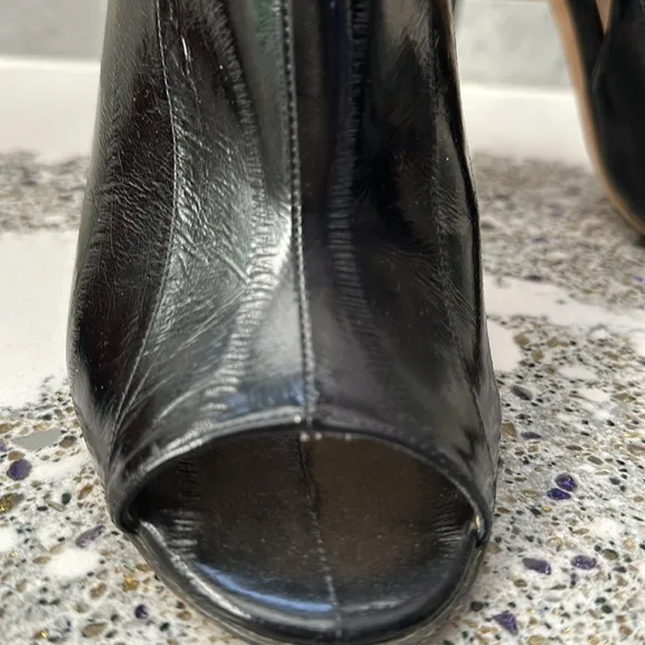 Women’s Jimmy choo black leather peep toe heel shoes 39