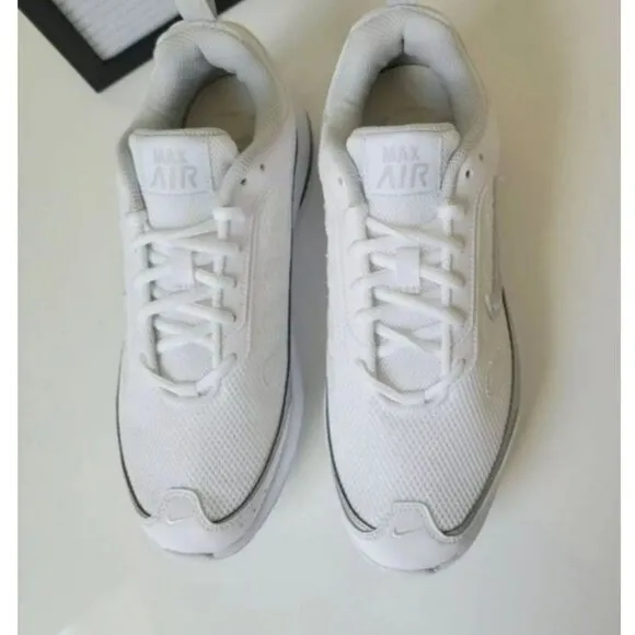 WOMEN'S NIKE AIR MAX AP WHITE CU4870-102 RUNNING SHOES