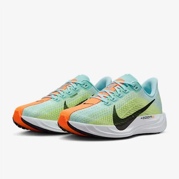 Women’s Nike Pegasus Plus Running Shoes, NWT