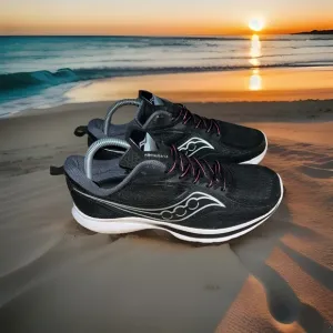 Women's Sz 9.5 Or Men's 8.5 Saucony S20724-05 Kinvara 13 Sneakers Wide Gym Shoes