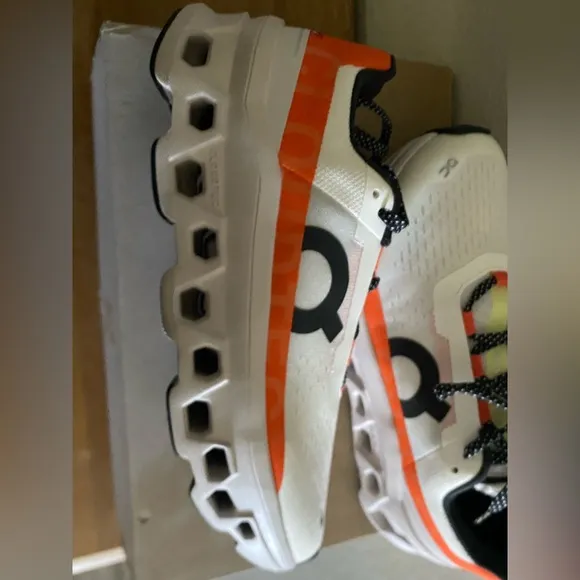 WOMEN'S White All ON Cloud CLOUDMONSTER RUNNING SHOES Sneakers Size 9