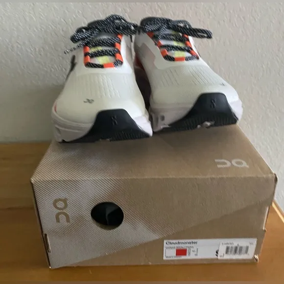 WOMEN'S White All ON Cloud CLOUDMONSTER RUNNING SHOES Sneakers Size 9