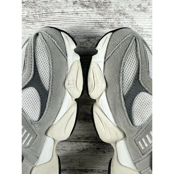 Youth New Balance 9060 Gray Sneakers Sz 3M Athletic Gym