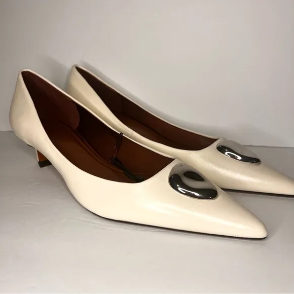 ZARA sz 10 - White Leather Kitten Heel Shoes with Metal Detail. Blogger Fave